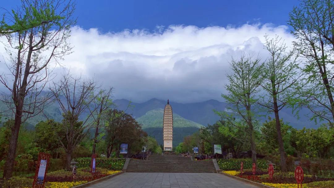 大理崇圣寺丨扯一片白云鋪床，留半輪明月看經，天地之間找到平靜和安寧   大理旅游攻略